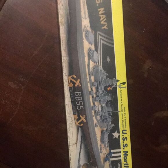 Vintage 1988 U.S.S. North Carolina Model Kit - Picture 3 of 6